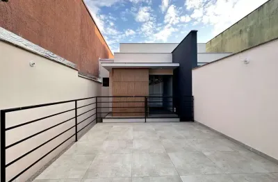Casa 105m 2 quartos, quintal no parque independência em juiz de fora, mg.