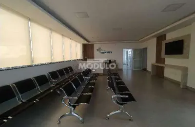 Sala comercial para alugar na Avenida Raulino Cotta Pacheco, --, Osvaldo Rezende, Uberlândia