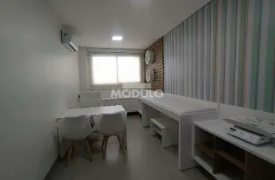 Sala para aluguel, 1 vaga, osvaldo rezende - uberlândia/mg