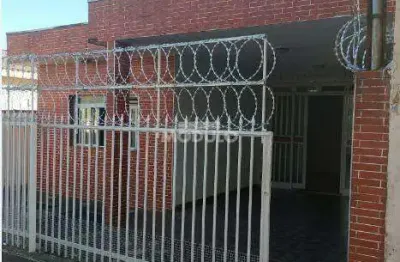 Casa residencial para locação no bairro osvaldo rezende com 3 quartos