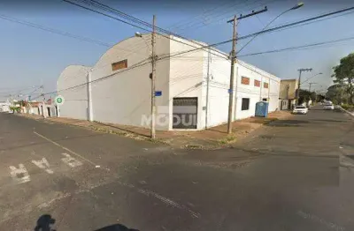 Barracão / Galpão / Depósito para alugar na Rua Paris, --, Tibery, Uberlândia