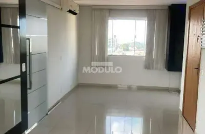 Apartamento para locação no bairro santa mônica com 3 quartos
