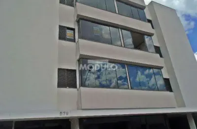 Apartamento com 3 quartos para alugar na Rua Vital José Carrijo, --, Lidice, Uberlândia