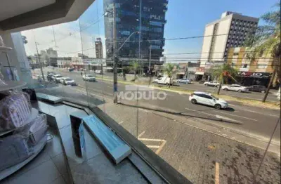 Casa para alugar na Avenida João Naves de Ávila, --, Centro, Uberlândia