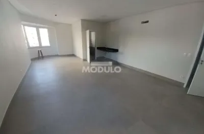 Sala comercial para alugar na Praça Tubal Vilela, --, Centro, Uberlândia