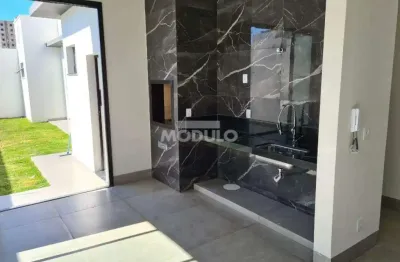 Casa com 3 quartos à venda na Rua Pigmento, --, Grand Ville, Uberlândia