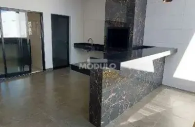 Exelente casa com fino acabamento em bosque dos buritis