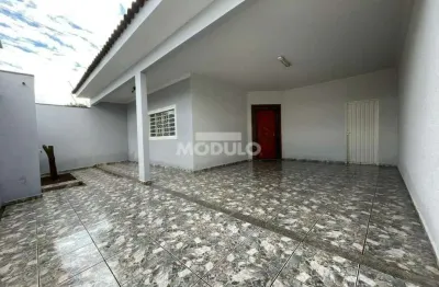 Casa residencial à venda, 3 quartos, 1 suíte, 2 vagas, granada - uberlândia/mg