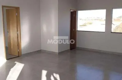 Ponto comercial para alugar na Avenida José Fonseca e Silva, --, Luizote de Freitas, Uberlândia