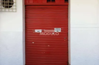 Casa para alugar na Rua Coronel Antônio Alves Pereira, --, Centro, Uberlândia