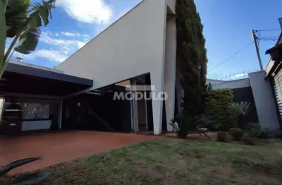 Casa residencial para locação bairro alto umuarama com 3 quartos