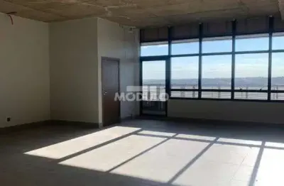 Sala comercial para alugar na Rua José Elias, --, Jardim Karaíba, Uberlândia