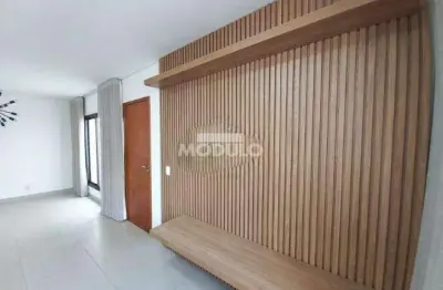 Casa residencial disponivel para locação bairro jardim karaiba.