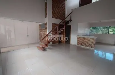 Casa residencial para locação bairro jardim karaiba com 2 quartos