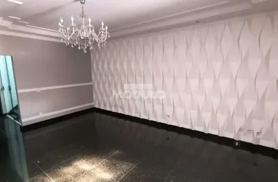 Casa residencial para locação no bairro luizote de freitas.