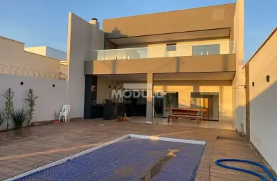 Casa com 4 quartos à venda na Rua Nicolau Daud, --, Shopping Park, Uberlândia