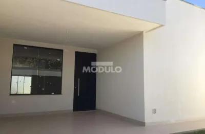 Casa com 3 quartos à venda na Rua dos Miosótis, --, Cidade Jardim, Uberlândia