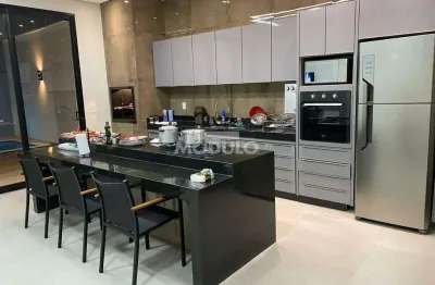 Casa com 3 quartos à venda na Rua Dourada, --, Grand Ville, Uberlândia