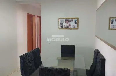 Apartamento com 3 quartos à venda na Rua Antônio Domingues, --, Chácaras Tubalina e Quartel, Uberlândia