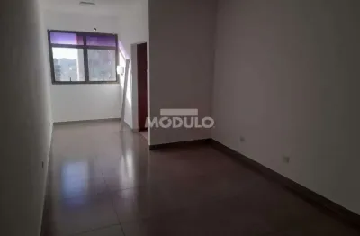 Sala comercial para alugar na Avenida Fernando Vilela, --, Martins, Uberlândia