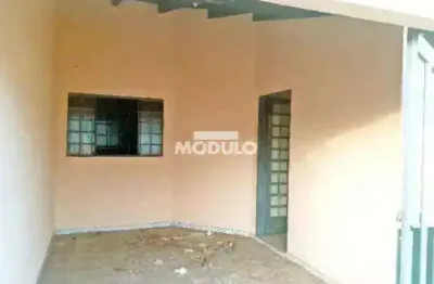 Casa com 3 quartos à venda na Avenida Estela Saraiva de Peano, --, Jardim Patrícia, Uberlândia