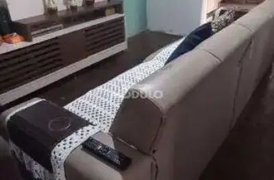 Casa residencial à venda, 4 quartos, 1 suíte, 2 vagas, bom jesus - uberlândia/mg