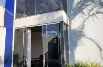Prédio para alugar na Rua Pedro Mamede, --, Novo Mundo, Uberlândia