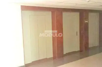 Sala comercial para alugar na Rua Rio de Janeiro, --, Brasil, Uberlândia