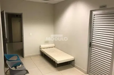 Sala comercial para alugar na Avenida Vasconcelos Costa, --, Osvaldo Rezende, Uberlândia