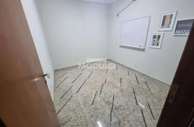 Sala comercial para alugar na Avenida Afonso Pena, --, Umuarama, Uberlândia