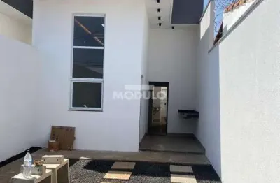 Casa residencial à venda, 3 quartos, 1 suíte, 2 vagas, segismundo pereira - uberlândia/mg