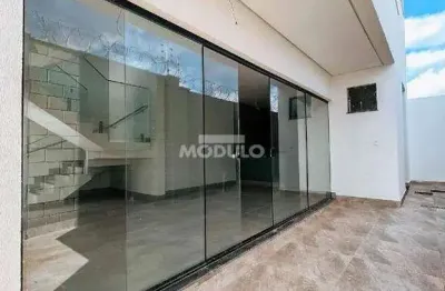Casa com 3 quartos à venda na Avenida Palmeira Real, --, Novo Mundo, Uberlândia