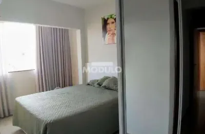 Apartamento à venda, 3 quartos, 1 suíte, 2 vagas, umuarama - uberlândia/mg