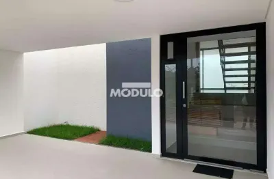 Casa com 3 quartos à venda na Rua Catuana, --, Jardim Karaíba, Uberlândia