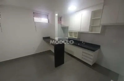 Apartamento residencial disponivel para locação no bairro martins.