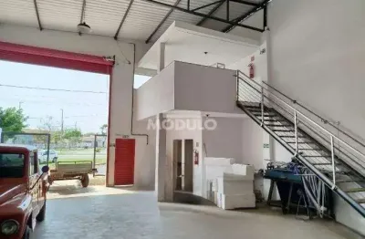 Barracão / Galpão / Depósito para alugar na Rua Maipo, --, Santa Rosa, Uberlândia