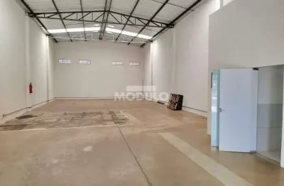 Barracão / Galpão / Depósito para alugar na Rua Maipo, --, Santa Rosa, Uberlândia