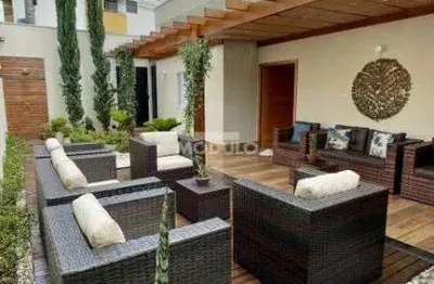 Casa com 3 quartos à venda na Avenida Ana Godoy De Sousa, --, Conjunto Segismundo Pereira, Uberlândia