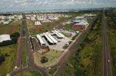 Terreno à venda na Avenida Ubirajara Zacharias, --, Novo Mundo, Uberlândia