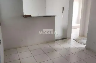 Apartamento com 2 quartos para alugar na Rua Orides Ferreira, --, Shopping Park, Uberlândia