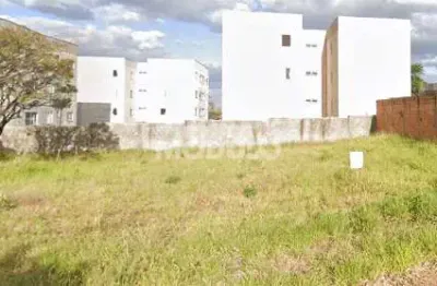 Terreno à venda na Rua Tarcila do Amaral, --, Jardim Ipanema I, Uberlândia