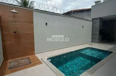 Casa jardim patricia sala pé direito duplo , 3 quartos, suite, varanda gourmet , 150 m privativo