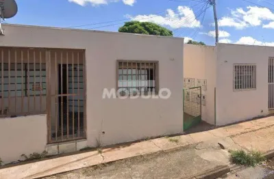 Casa residencial à venda, 2 quartos, santa rosa - uberlândia/mg