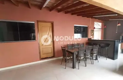 Casa residencial mobiliada disponível para locação bairro santa mônica