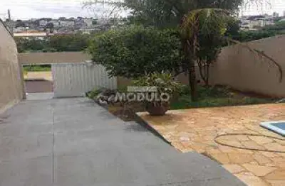 CASA RESIDENCIAL à venda, 2 quartos, 1 suíte, 4 vagas, JARAGUA - Uberlândia/MG