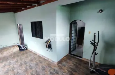 Casa residencial à venda, 3 quartos, 2 vagas, pampulha - uberlândia/mg