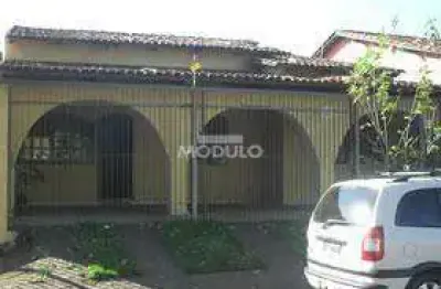 Casa residencial para locação no bairro cidade jardim.