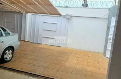 Casa residencial à venda, 3 quartos, 1 suíte, 3 vagas, marta helena - uberlândia/mg