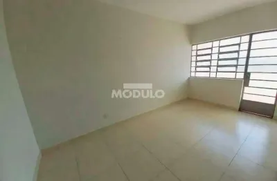 Apartamento residencial para locação no centro da cidade