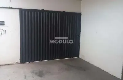 Casa com 2 quartos à venda na Alameda José de Oliveira Guimarães, --, Jardim Holanda, Uberlândia